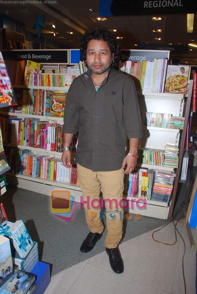 Kailash Kher at the launch of album Malini Awasthi in Reliance Trends, Bandra on 14th March 2011 