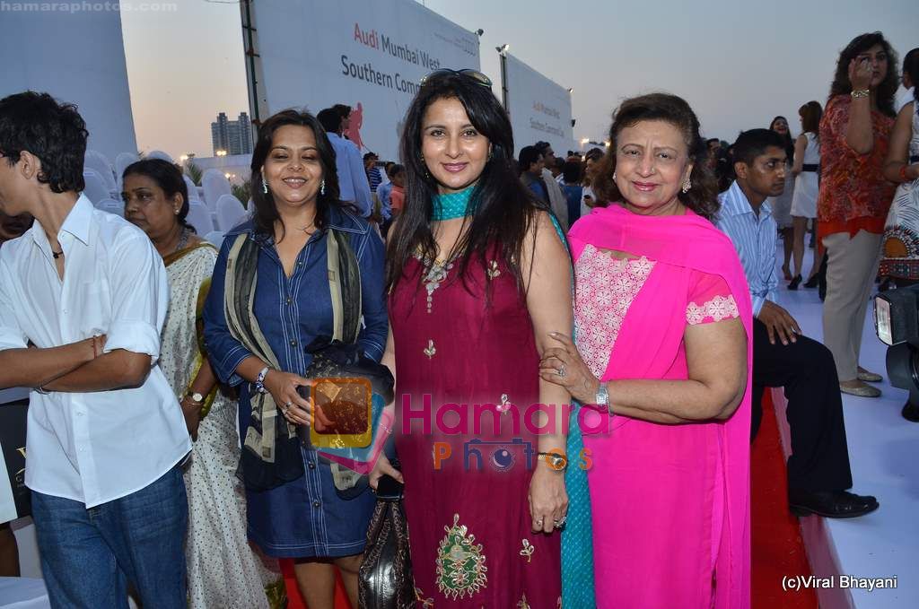 Poonam Dhillon at Manish Malhotra showcases summer collection at Souther Command Polo Cup hosted by Audi in Amateur Riders Club on 19th March 2011 