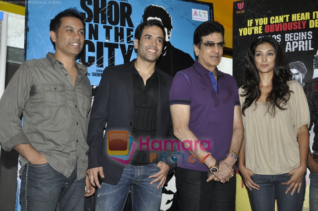 Tusshar Kapoor, Jeetendra, Preeti Desai unveil Shor in the City first look in  Le Soliel, Juhu, Mumbai on 23rd March 2011 