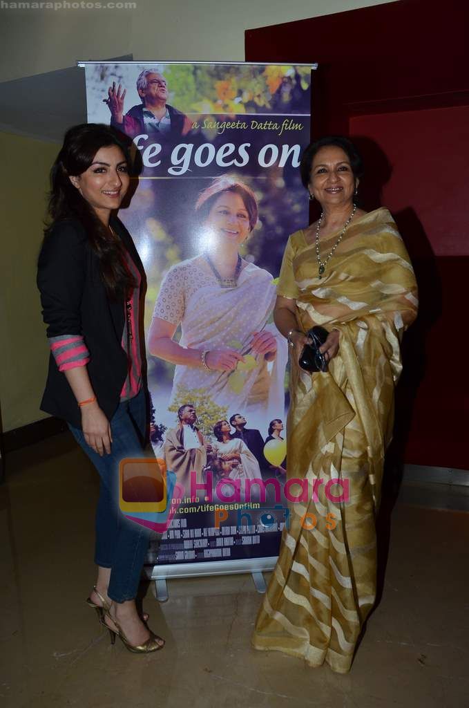 Sharmila Tagore, Soha Ali Khan at Life Goes On film screening in PVR on 24th March 2011 
