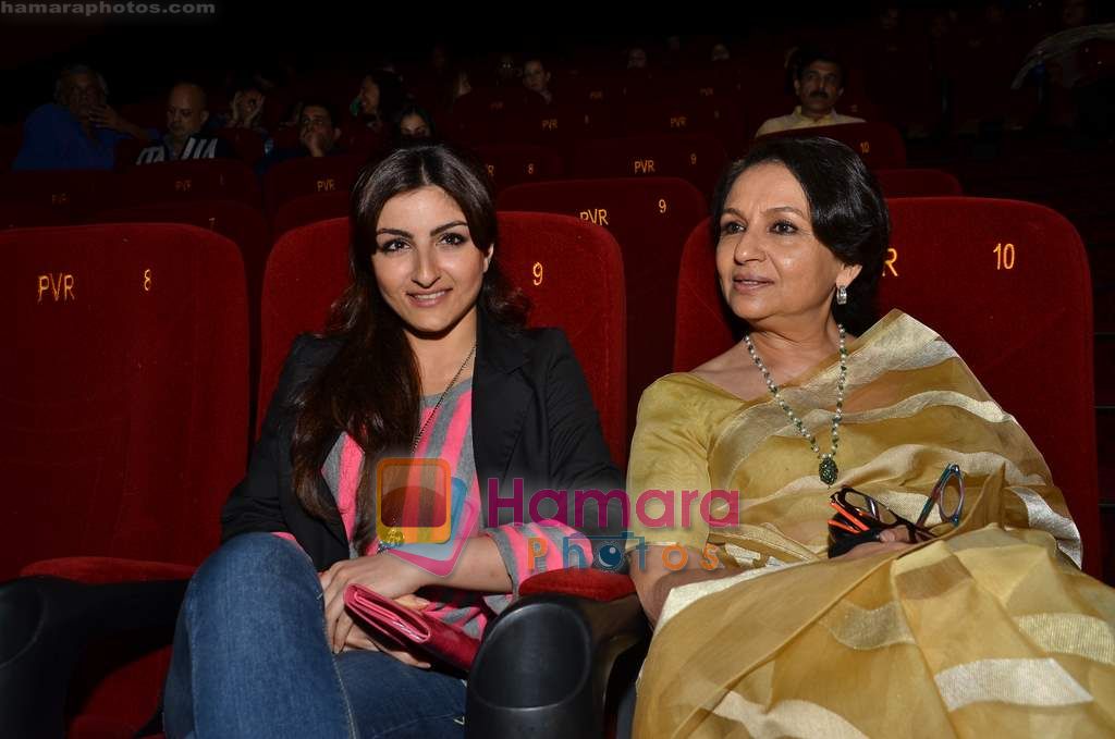 Sharmila Tagore, Soha Ali Khan at Life Goes On film screening in PVR on 24th March 2011 