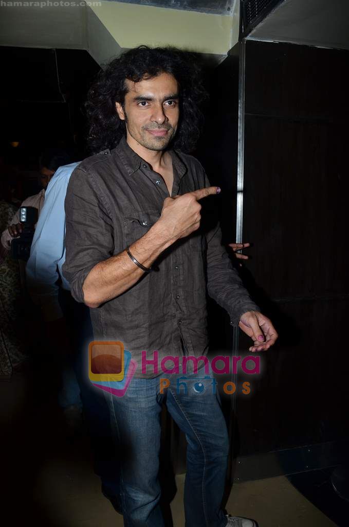 Imtiaz Ali at Life Goes On film screening in PVR on 24th March 2011 
