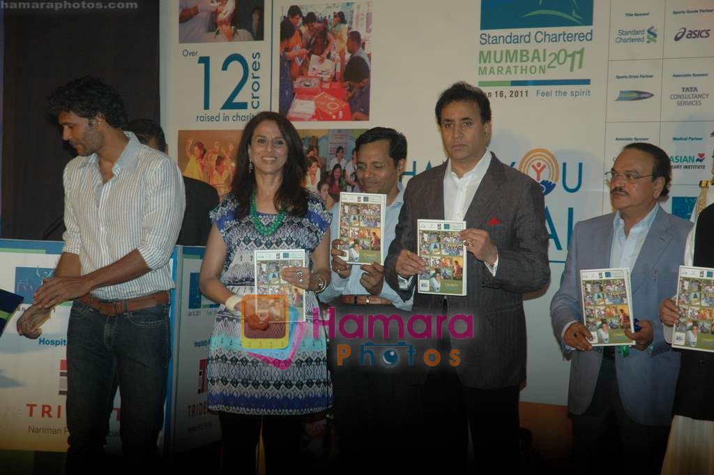 Shobha De at Standard Chartered photo competition winners announcement in Trident on 28th March 2011 