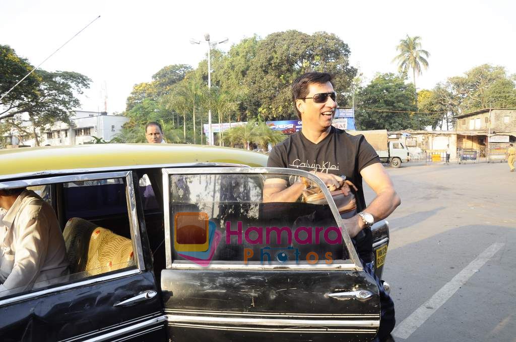 Madhur Bhandarkar leave for Mohali for cricket match on 30th March 2011 