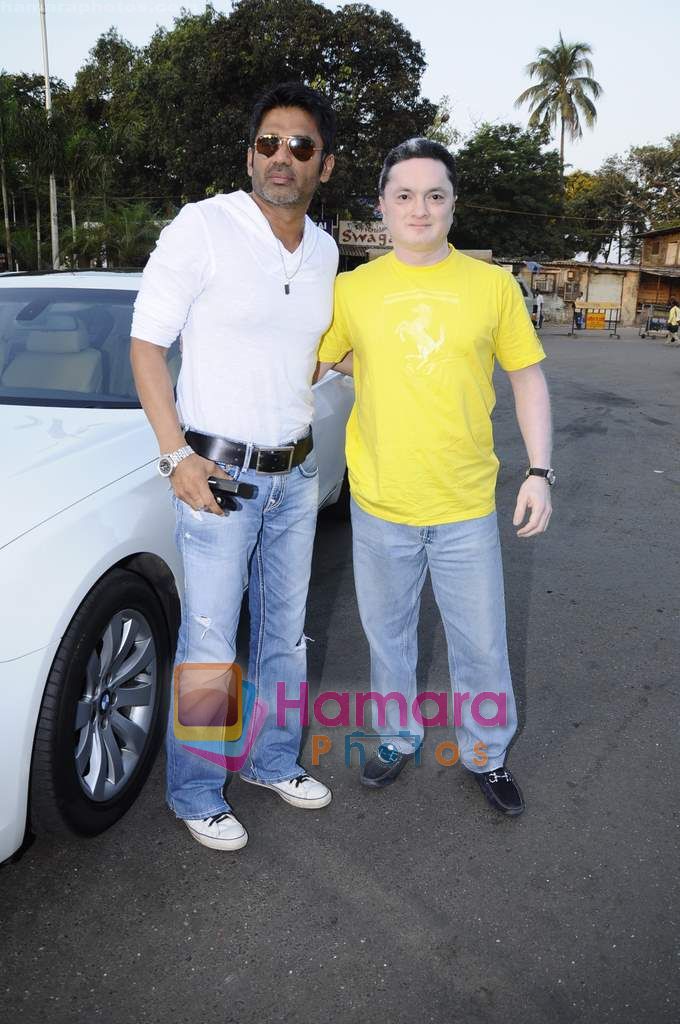 Sunil Shetty, Gautam Singhania leave for Mohali for cricket match on 30th March 2011 