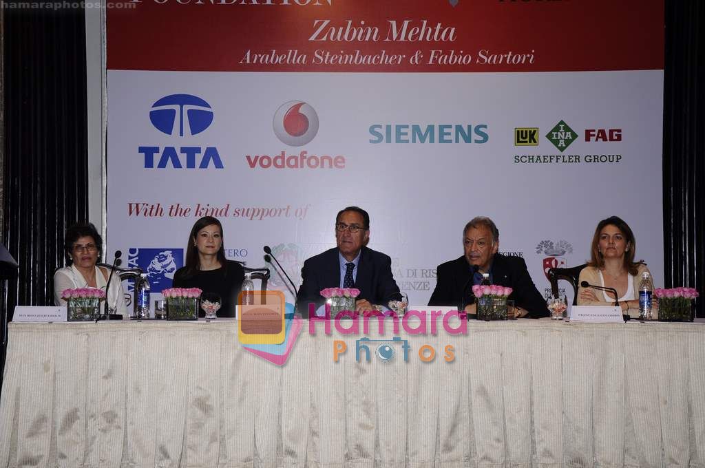 Zubin Mehta at Zubin Mehta's press conference in Taj Hotel on 29th March 2011 