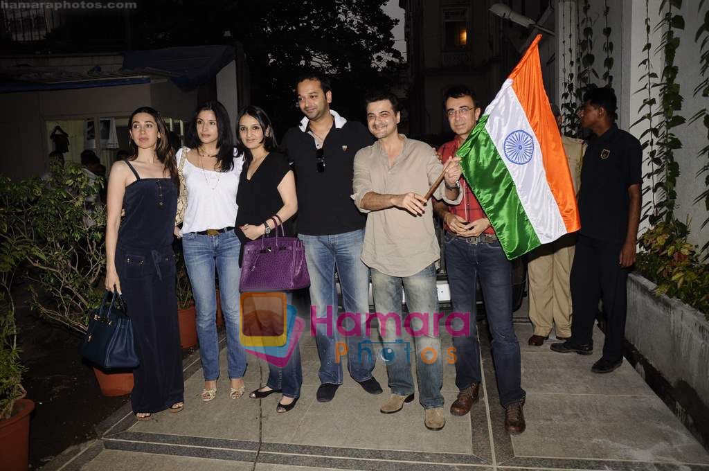 Sanjay Kapoor at SRK's cricket screening in Mannat on 30th March 2011 