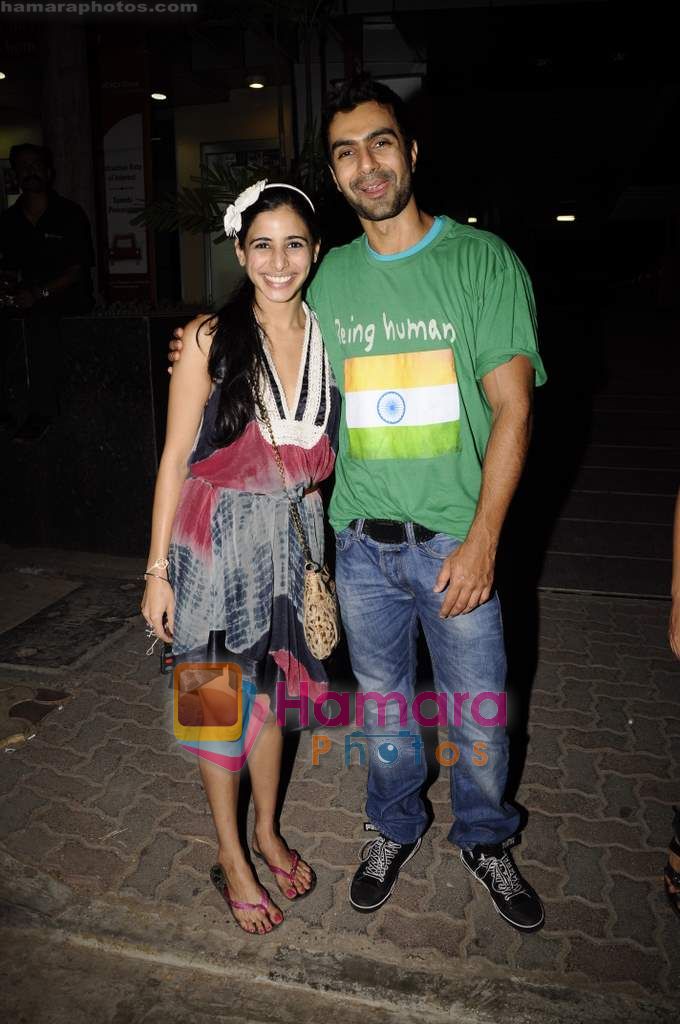Ashmit Patel, Sonia Mehra at Salman's cricket bash in Poison on 30th March 2011 