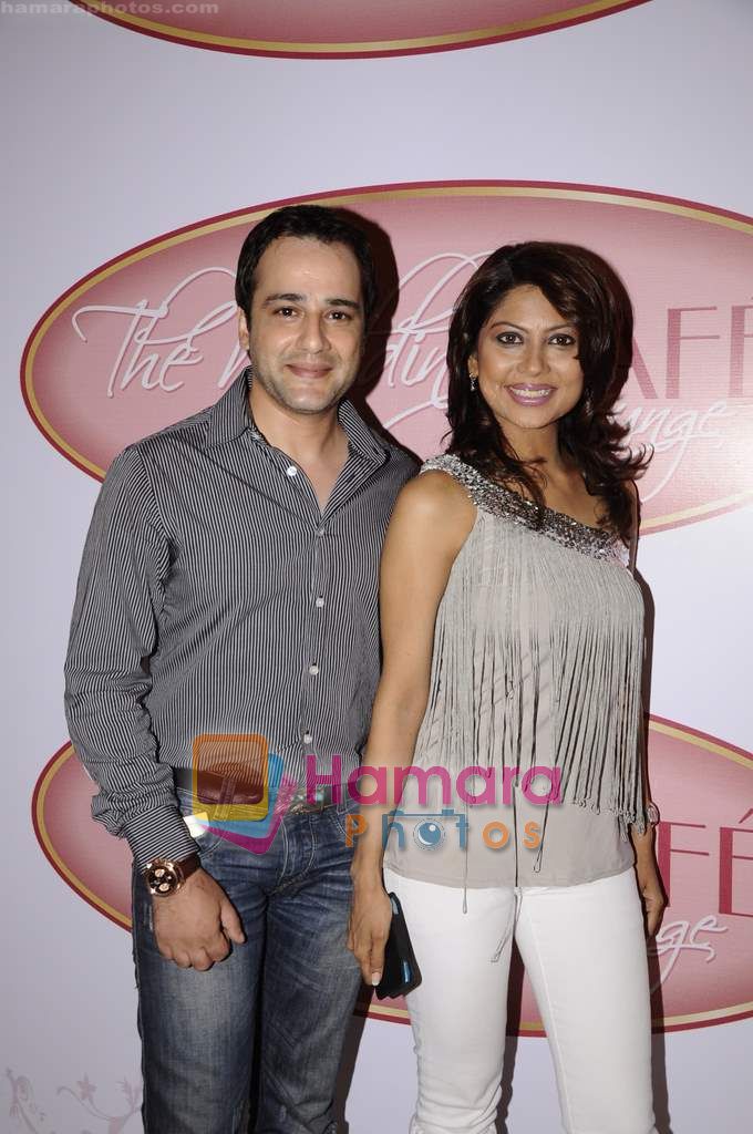 Manini De at The Wedding Cafe launch with designer Umair Zafar's collection in Andheri on 31st March 2011 