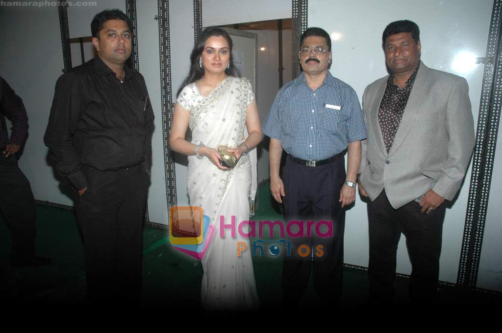 Padmini Kolhapure at Big Marathi Awards in Tulip Star on 1st April 2011 
