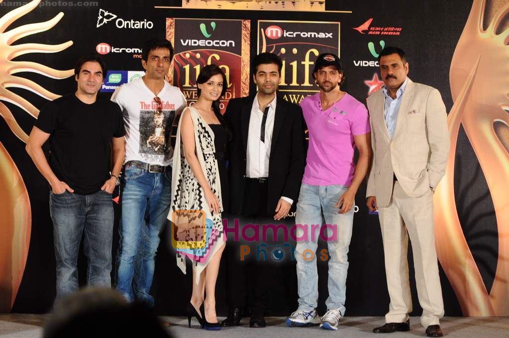 Dia Mirza, Boman Irani, Hrithik Roshan, Karan Johar,Arbaaz Khan, Sonu Sood at IIFA press meet in J W Marriott on 1st April2011 
