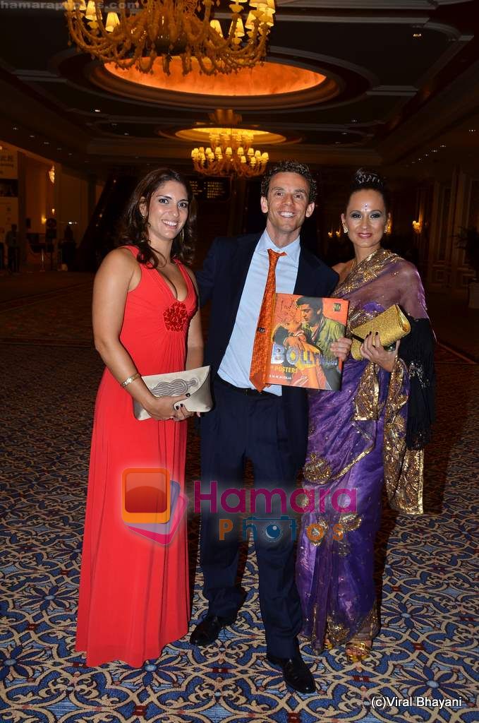 at Star Pariwar Awards red carpet and post party on 5th April 2011 