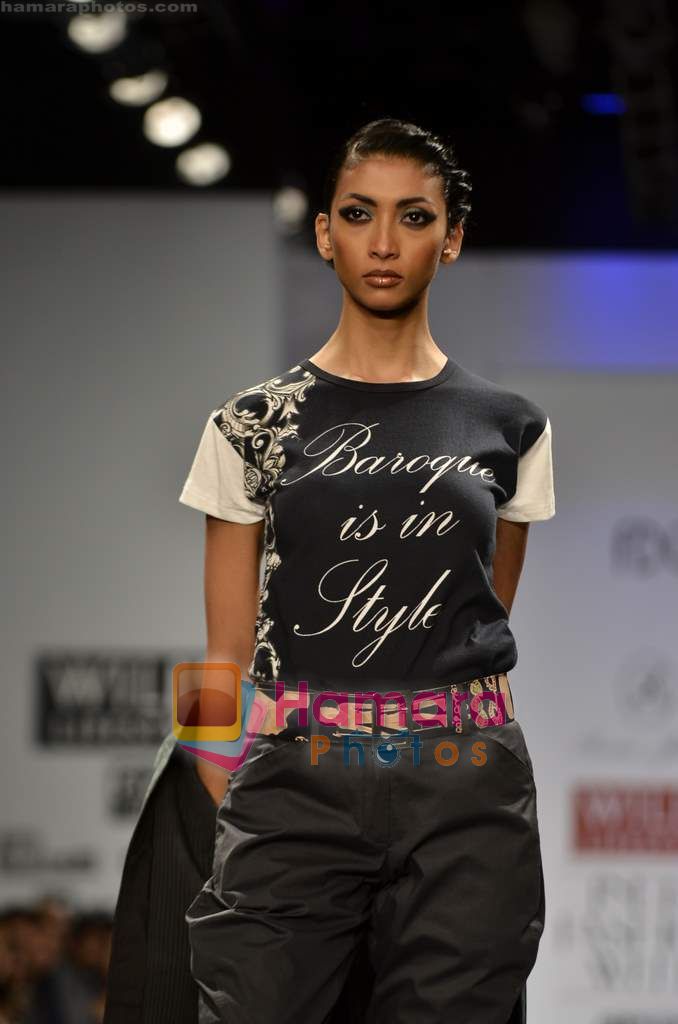 Model walks the ramp for Sonia Jetleey show on Wills Lifestyle India Fashion Week 2011 - Day 2 in Delhi on 7th April 2011 