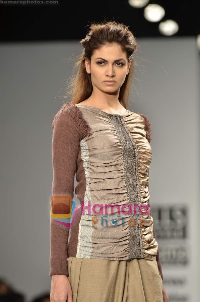 Model walks the ramp for Gaurav Gupta show on Wills Lifestyle India Fashion Week 2011 - Day 1 in Delhi on 6th April 2011 