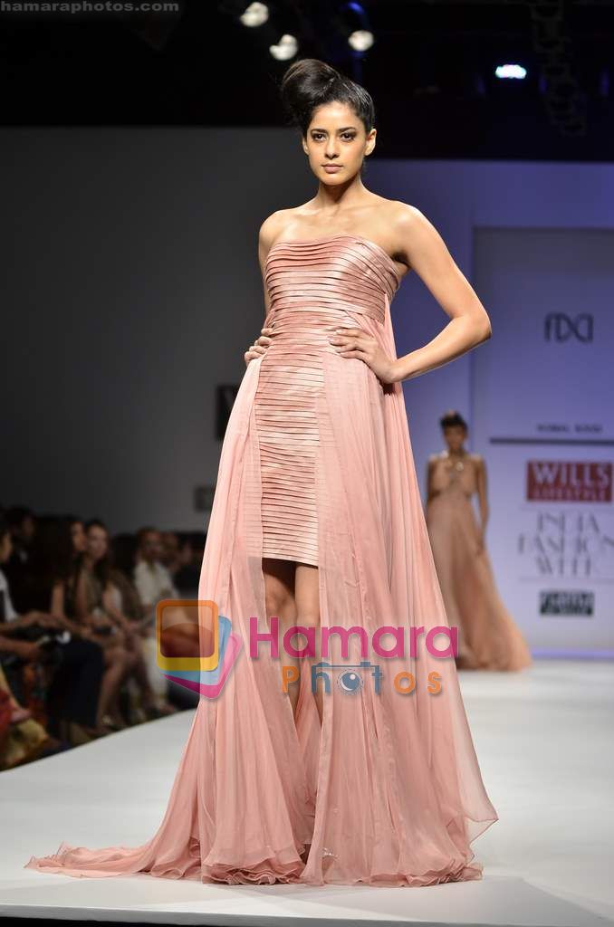 Model walks the ramp for Komal Sood show on Wills Lifestyle India Fashion Week 2011 - Day 2 in Delhi on 7th April 2011 