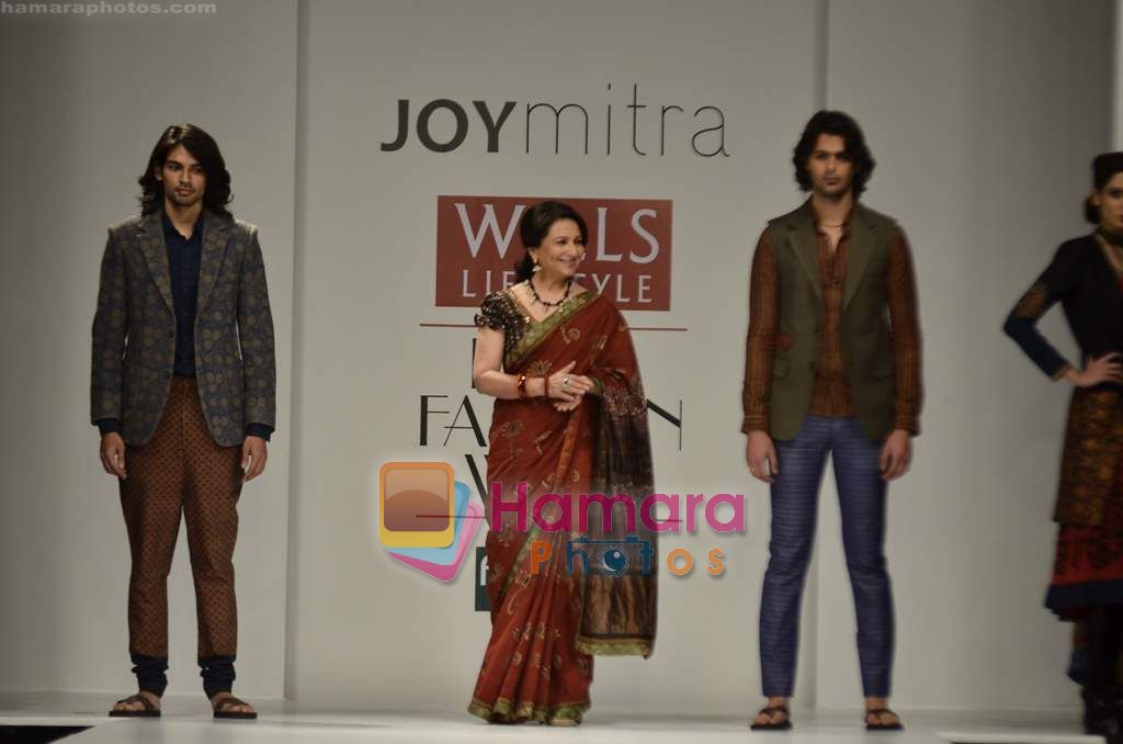 Sharmila Tagore walks the ramp for Joy Mitra show on Wills Lifestyle India Fashion Week 2011 - Day 2 in Delhi on 7th April 2011 