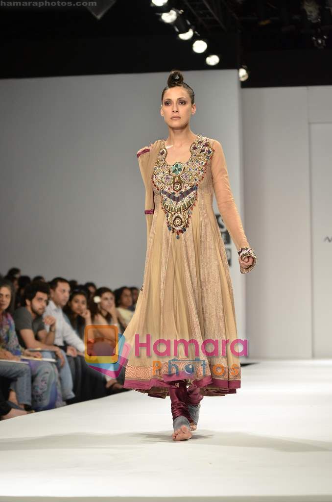 Model walks the ramp for Monapali show on Wills Lifestyle India Fashion Week 2011 - Day 1 in Delhi on 6th April 2011 