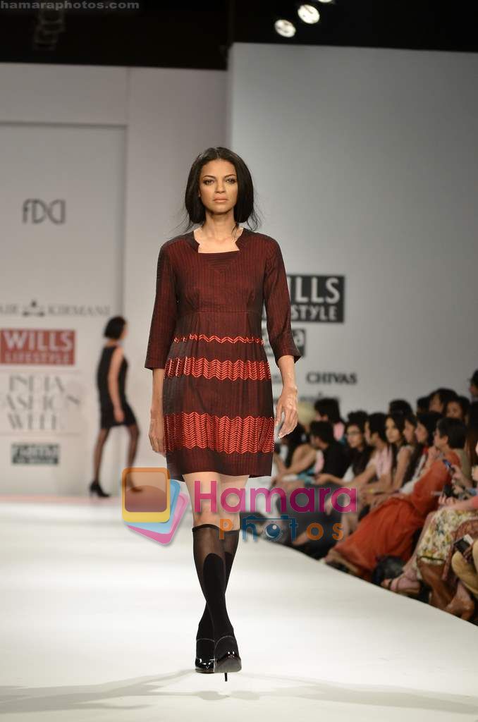 Model walks the ramp for Zubair Kirmani show on Wills Lifestyle India Fashion Week 2011 - Day 2 in Delhi on 7th April 2011 