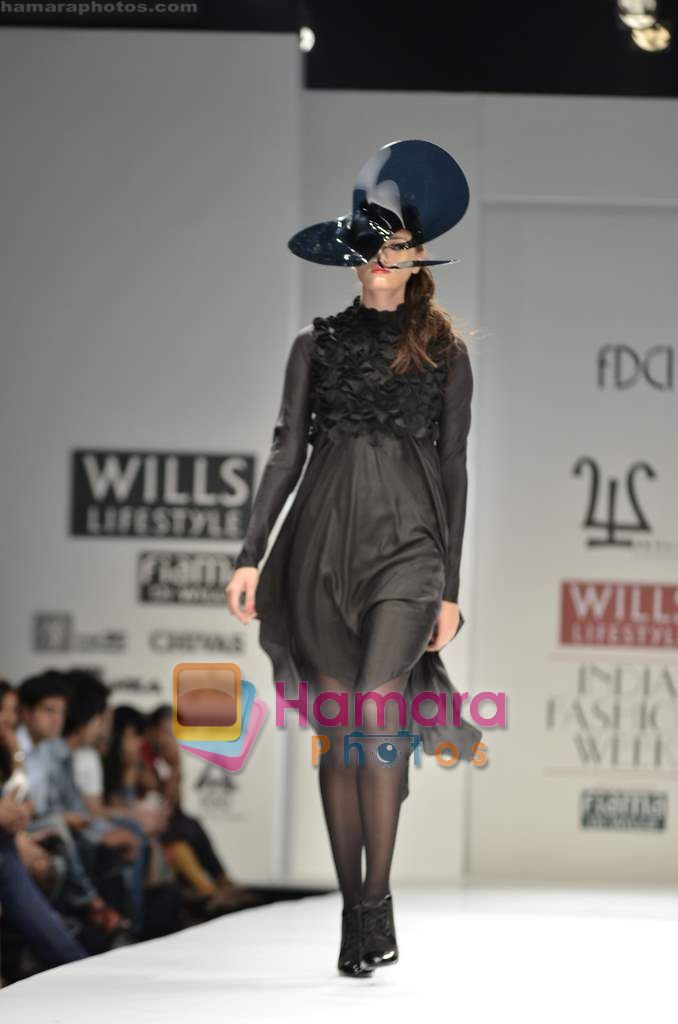 Model walks the ramp for Walnut show on Wills Lifestyle India Fashion Week 2011 - Day 3 in Delhi on 8th April 2011 