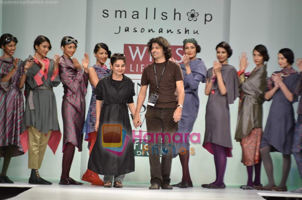 Model walks the ramp for Small Shop show on Wills Lifestyle India Fashion Week 2011 - Day 3 in Delhi on 8th April 2011
