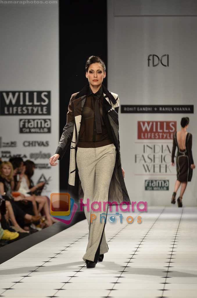 Model walks the ramp for Rohit Gandhi and Rahul Khanna show on Wills Lifestyle India Fashion Week 2011 - Day 3 in Delhi on 8th April 2011 