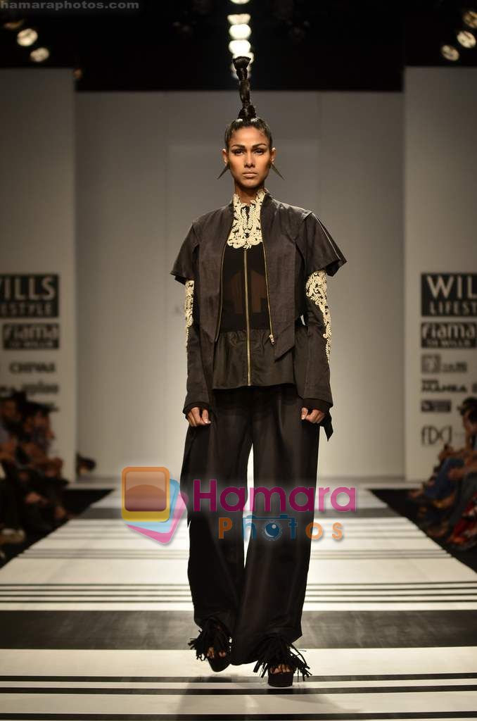 Model walks the ramp for Anamika Khanna show on Wills Lifestyle India Fashion Week 2011-Day 4 in Delhi on 9th April 2011 