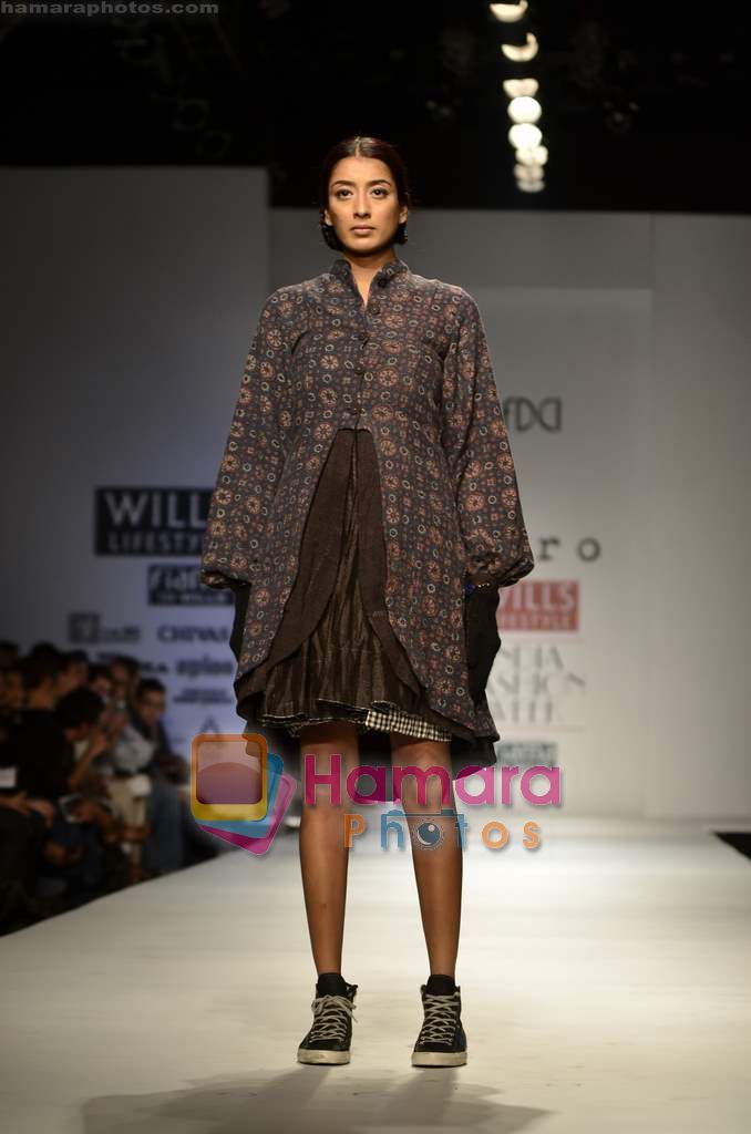Model walks the ramp for Pero show on Wills Lifestyle India Fashion Week 2011 � Day 4 in Delhi on 9th April 2011 