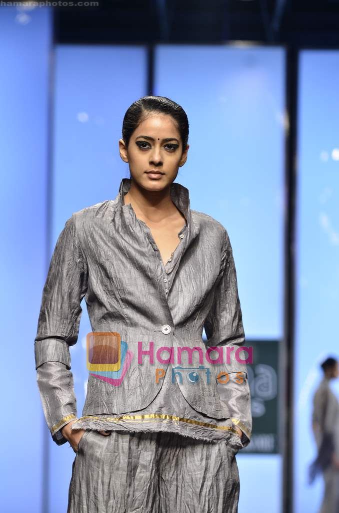 Model walks the ramp for Abraham and Thakore show on Wills Lifestyle India Fashion Week 2011-Day 4 in Delhi on 9th April 2011 