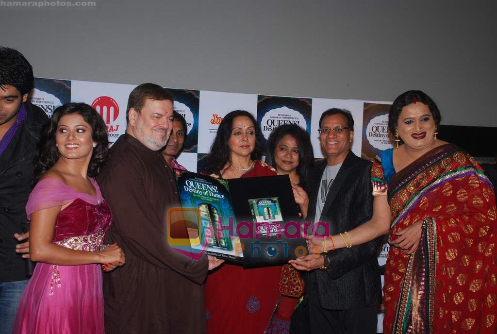 Hema Malini, Nitin Mukesh at the music launch of film Queens Destiny of Dance in Cinemax, Mumbai on 11th April 2011 