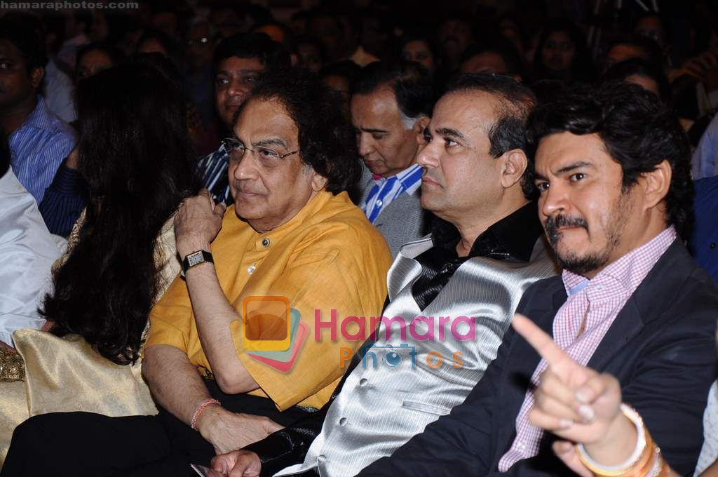 Suresh Wadkar at the Music Launch of Sarhadein by Sa Re Ga Ma and Radiocity in Taj Land's End, Mumbai on 12th April 2011 