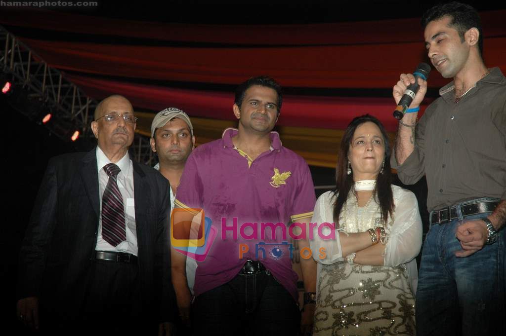 Siddharth Kannan promote Dum Maro Dum film at No Smoking Concert in Chitrakoot Ground on 16th April 2011 