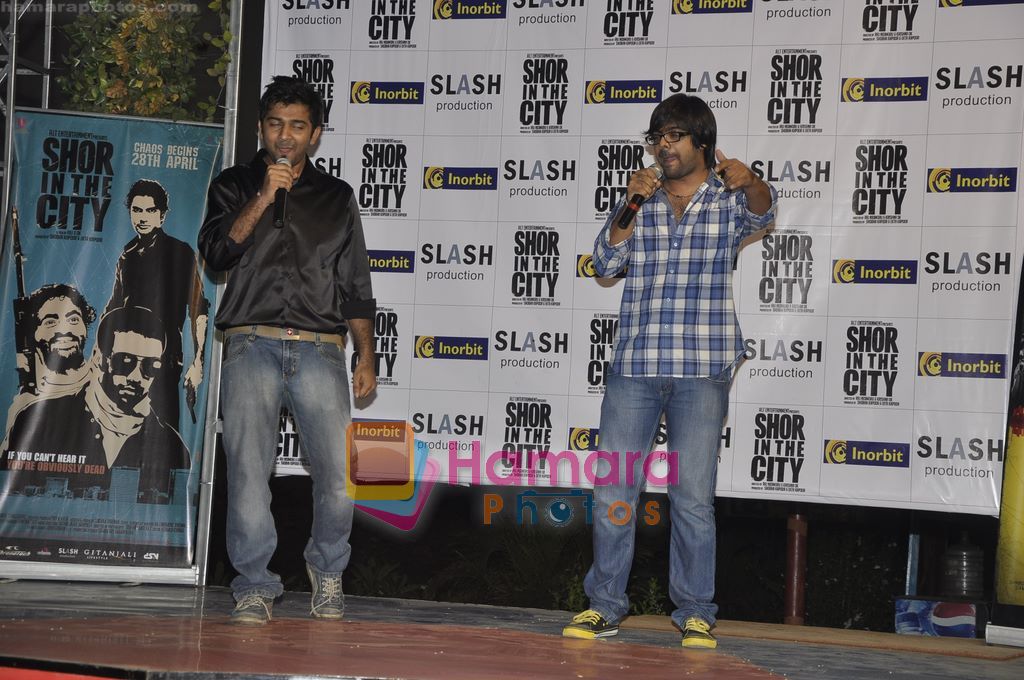 promote SHor in The City in Inorbit Mall, Malad, Mumbai on 16th April 2011 