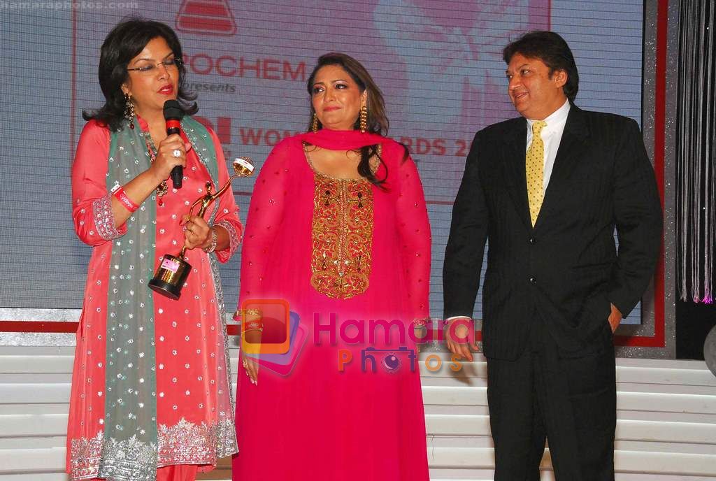 Zeenat Aman at GR8 Women's Awards in Dubai on 19th April 2011 