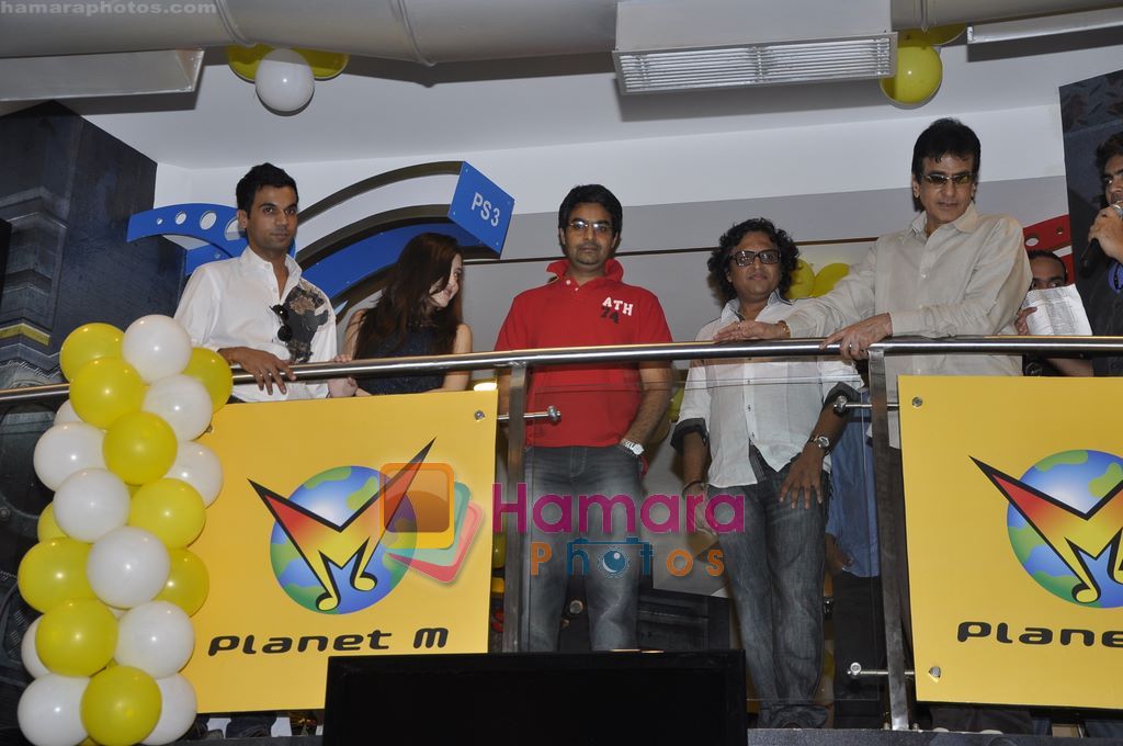 Jeetendra, Kainaz Motivala, Raj Kumar Yadav at Ragini MMS music launch in Planet M, Mumbai on 19th April 2011 
