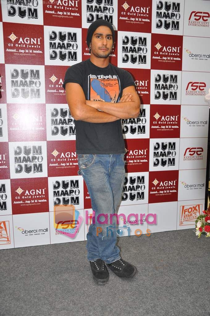 Prateik Babbar at Dum Maro Dum Promotion in association with Agni CZ Gold Jewels in Oberoi Mall on 21st April 2011 