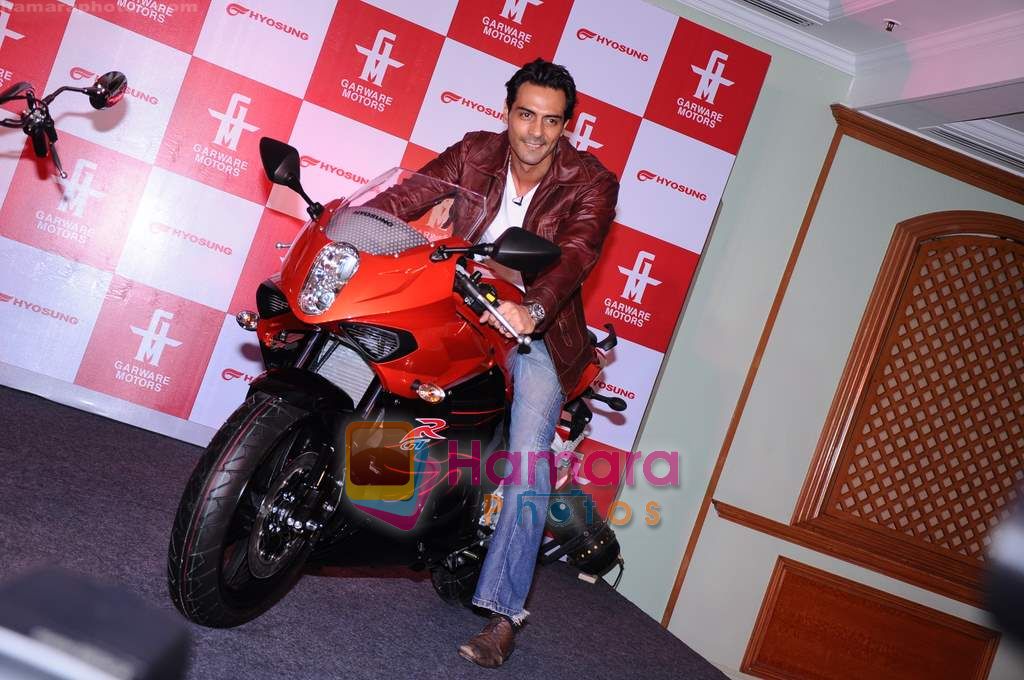 Arjun Rampal launches Garware Motors Hyosung Super bikes  in Taj Land's End on 22nd April 2011 