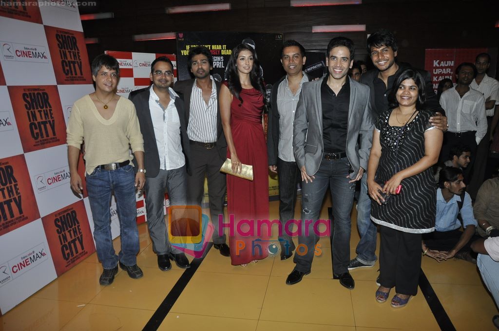 Amit Mistry, Krishna Dk, Nikhil Dwivedi, Preeti Desai, Raj Nidimoru, Tusshar Kapoor, Sundeep Kishan at Premiere of Shor in the City in Cinemax, Mumbai on 27th April 2011 