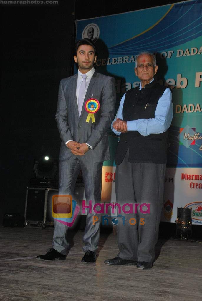 Ranveer Singh at Dadasaheb Phalke Awards in Bhaidas Hall on 3rd May 2011 