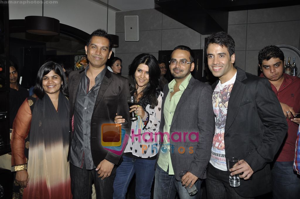 Tusshar Kapoor, Ekta Kapoor at the Success bash of Shor in the City in Fat CAt Cafe, Mumbai on 6th May 2011 
