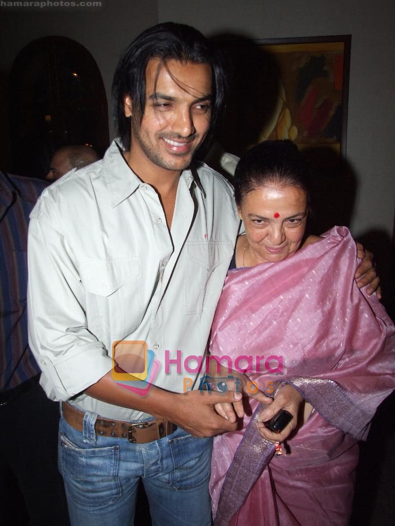 John Abraham with mom at Mother's day special in Mumbai on 6th May 2011 