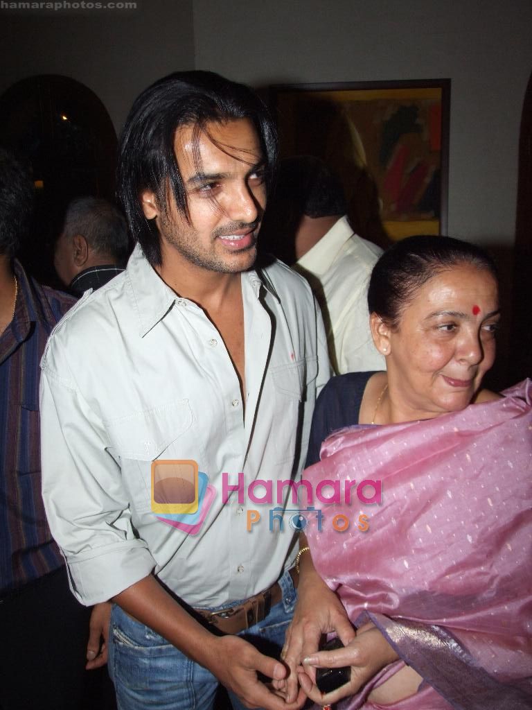 John Abraham with mom at Mother's day special in Mumbai on 6th May 2011