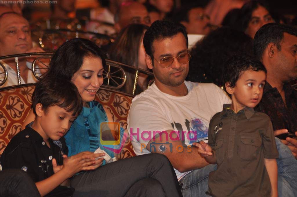 Rohit Roy at Pyarelal's musical concert in Andheri Sports Complex on 7th May 2011 