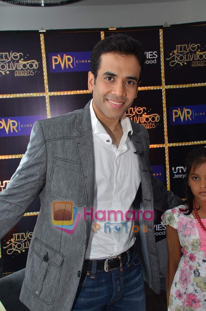 Tusshar Kapoor wins Best Actor in a comic role at the 1st Jeeyo Bollywood Awards on 10th May 2011 