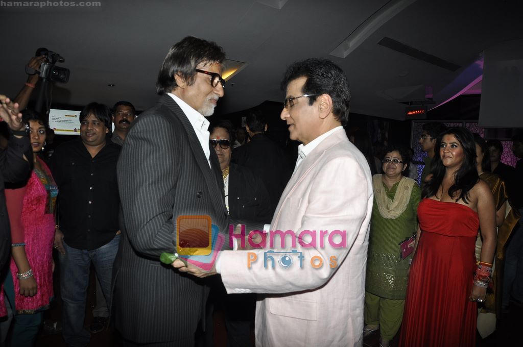 Amitabh Bachchan, Jeetendra at Ragini MMS Premiere in Cinemax, Andheri, Mumbai on 12th May 2011 