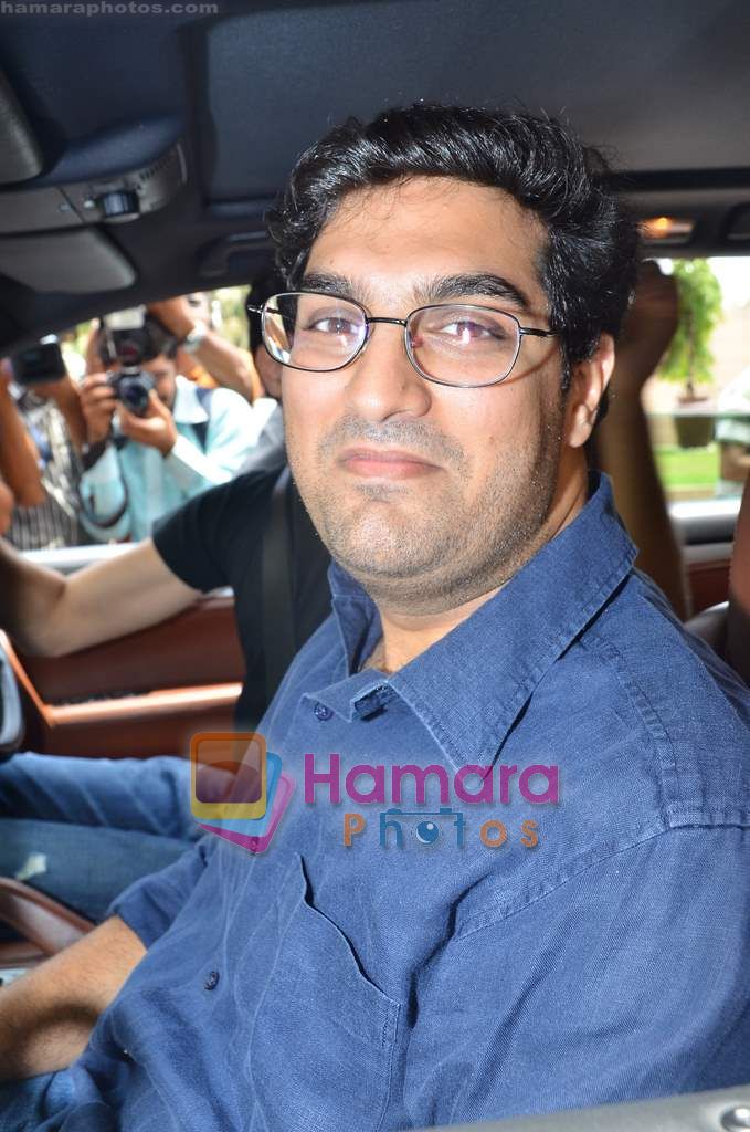 Kunal Roy Kapoor at Delhi Belly  baag dk bose video launch in Lalit Hotel on 16th May 2011