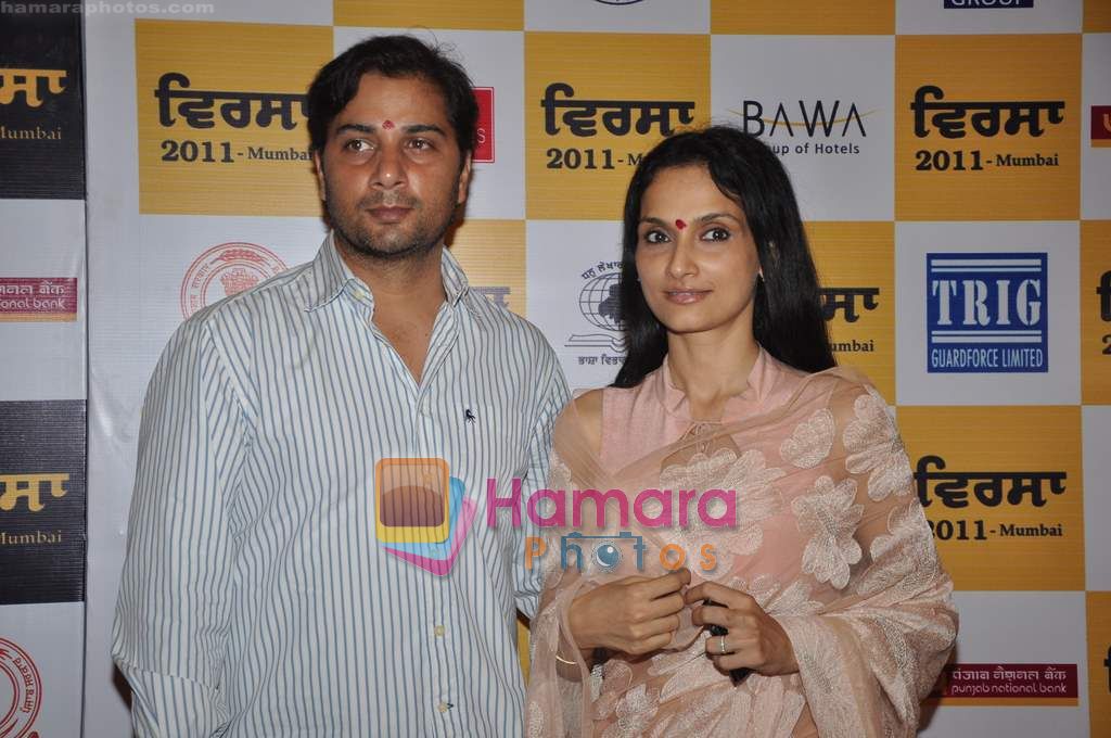 Rajeshwari Sachdev, Varun Badola at Punjabi Virsa Awards 2011 in J W Marriott, Mumbai on 22nd May 2011 