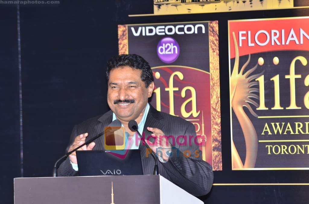 at IIFA Press meet to announce Chillar Film and Enviorment initiatives in Taj Land's End on 5th June 2011 