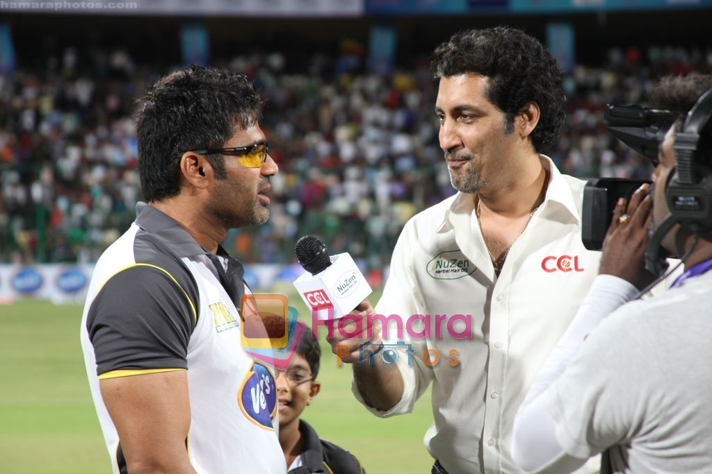 Sunil Shetty grace CCL opening ceremony in Bangalore, India on 6th June 2011 