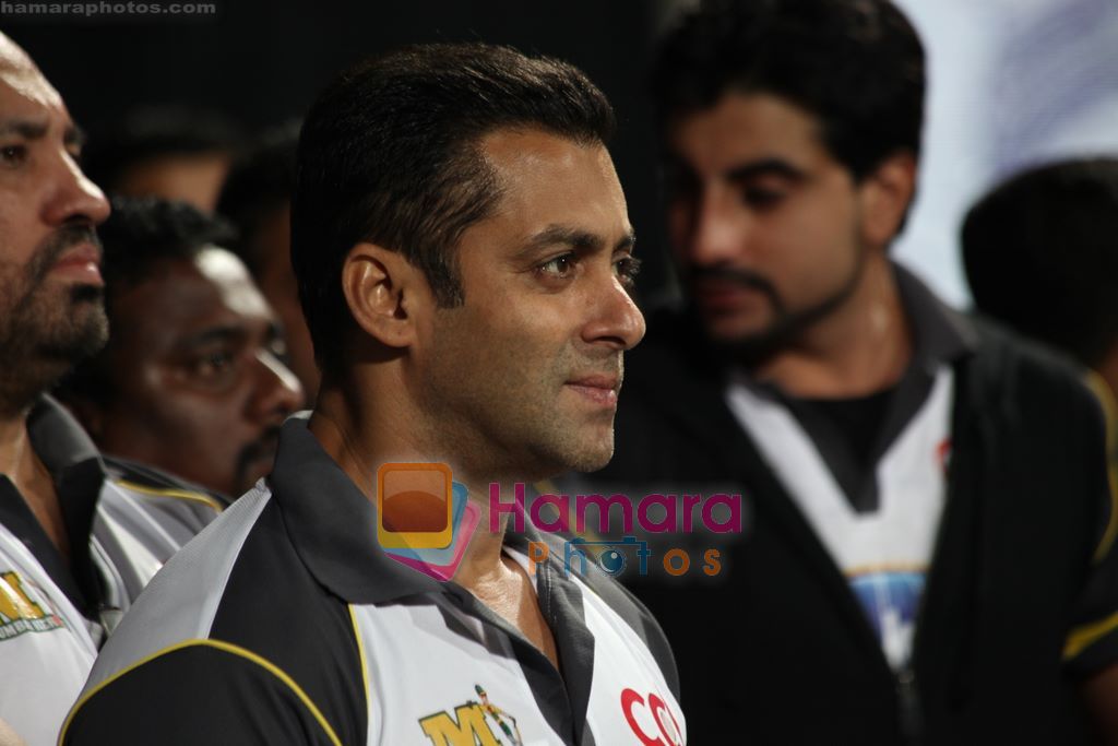 Salman Khan grace CCL opening ceremony in Bangalore, India on 6th June 2011 