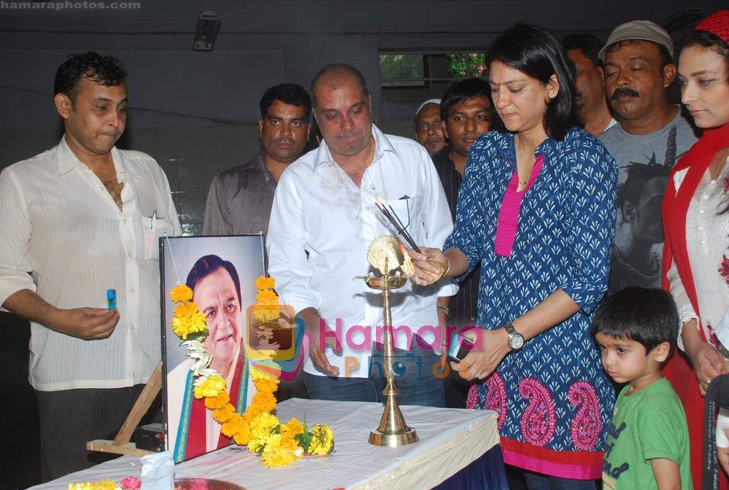Priya Dutt at Sunil Dutt's birth anniversary hosted by Krishna Hegde in Vile Parle, Mumbai on 6th June 2011 